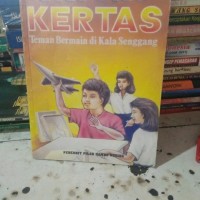 PATUNG KERTAS Teman Bermain di kala Senggang